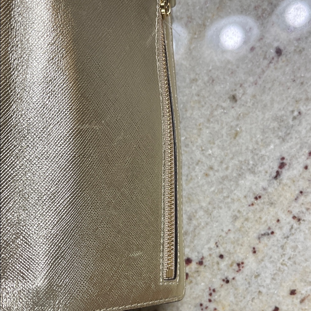 Kate Spade NY Bifold Snap Wallet – Women’s Wallet – 6.75” x 3.5” – Gold - Picture 14 of 15